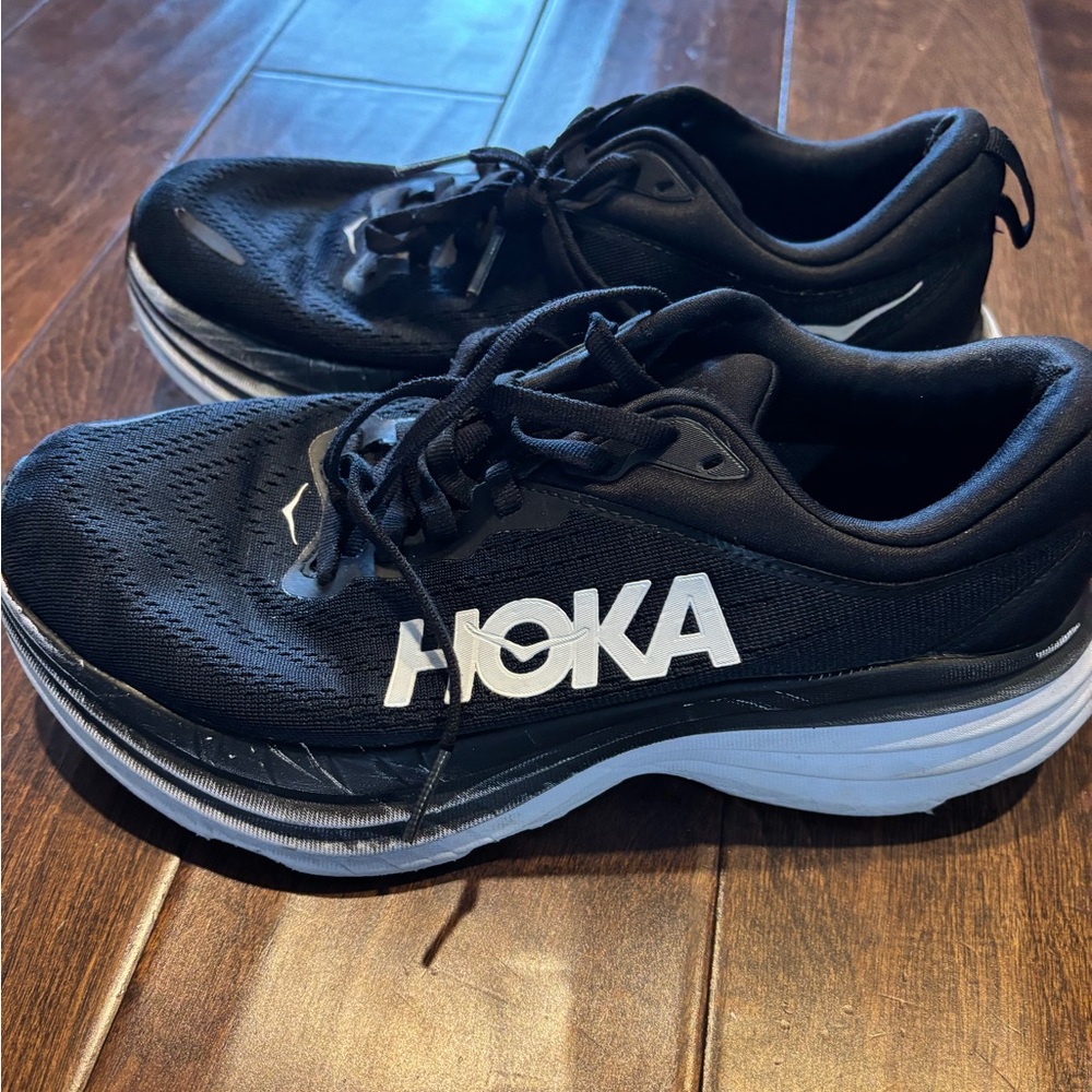 Hoka Women’s Black and White Bondi Shoes sz 7.5 wide - Picture 2 of 6
